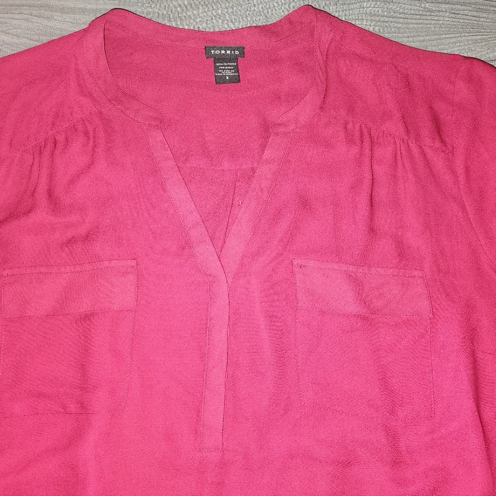Torrid Size 3 Polyester Shell - Picture 2 of 6